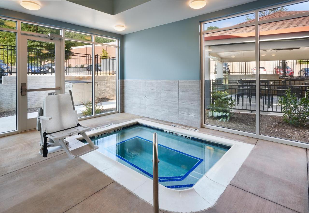 Candlewood Suites - Asheville Downtown By Ihg Ngoại thất bức ảnh